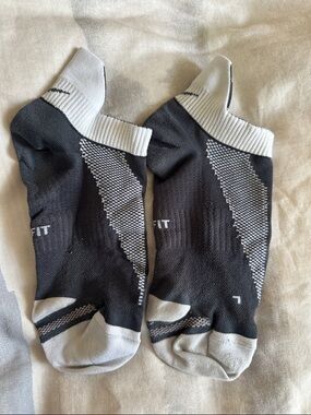 Nike Air No Show Tab Lightweight Athletic Running Socks Dri Fit Large 8-12 used